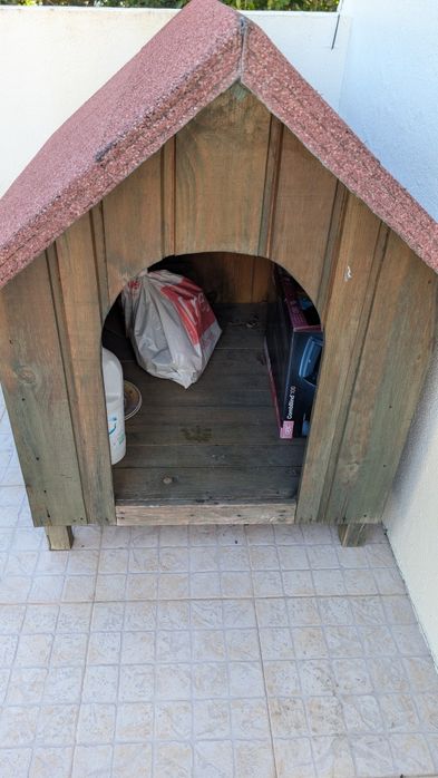 Casota para cão de grande porte