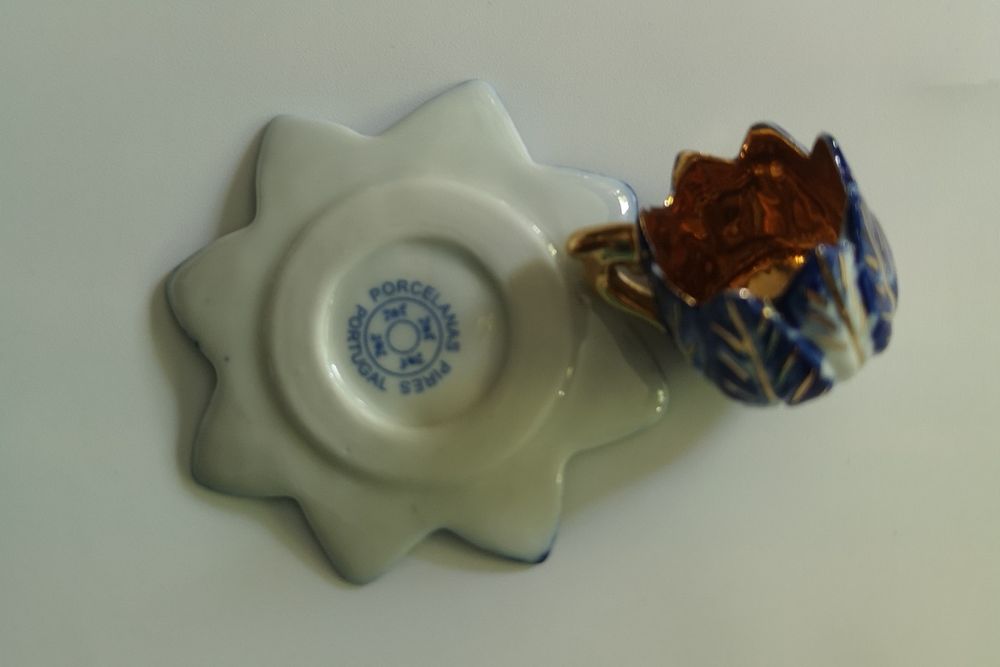 Mini chávena, porcelana.