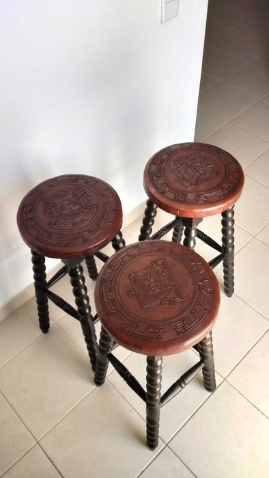 3 Bancos altos de bar