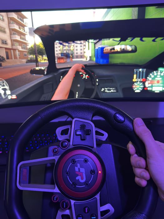 Volante FR-TEC suzuka como novo