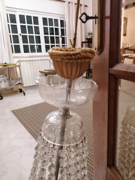 Lustre de Teto Antigo em Cristal e Metal Dourado (Estilo Cascata)