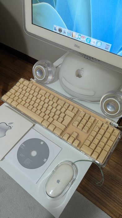 iMac G4 17" com acessórios