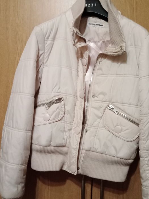 Продам девичью курточку