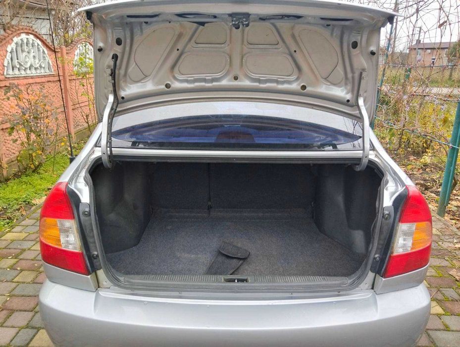 Хундай акцент 2006 р. 1.5 газ/бен