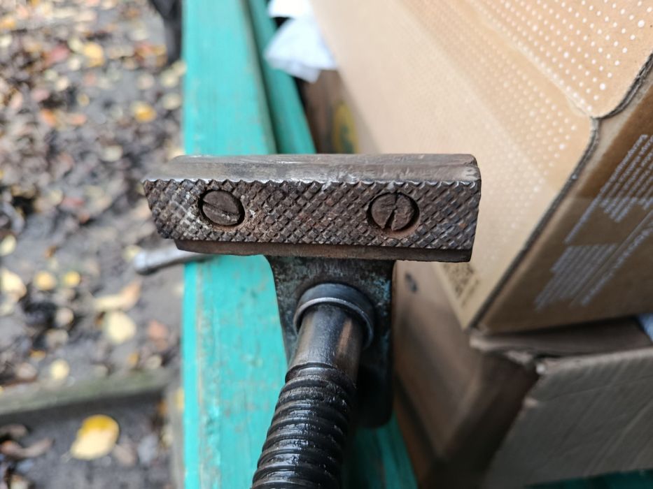 Тиски слесарные СССР