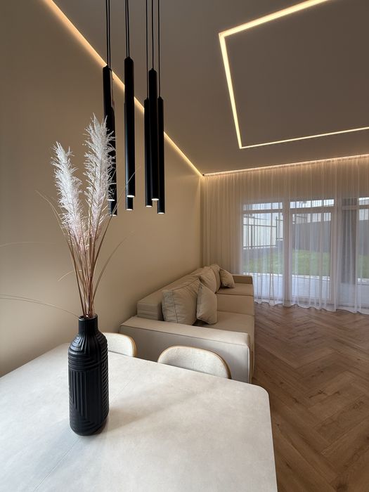 Продаж дизайнерського будинку на Бамі