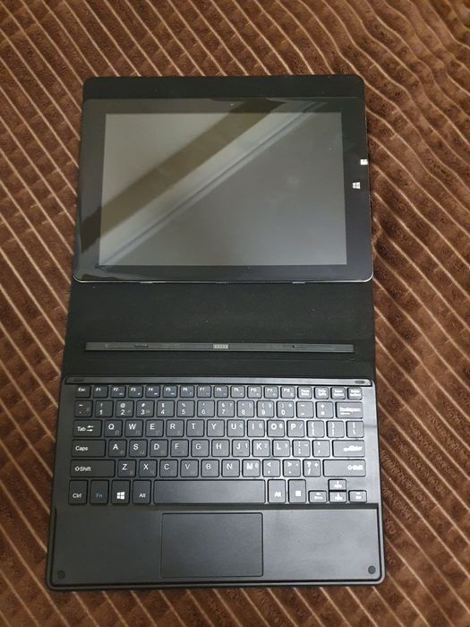 Планшет CHUWI Hi10 Plus 4/64 Андроїд і Віндовс