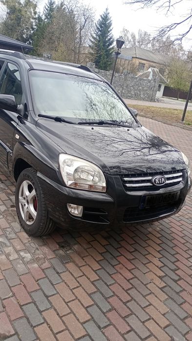 Авто для військових,  КіА  Повний привод.