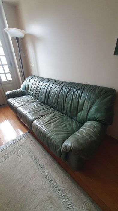 Sofá em pele verde 2.35 x 83cm