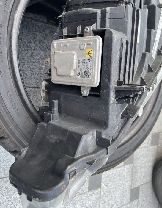 фара передня BMW 328