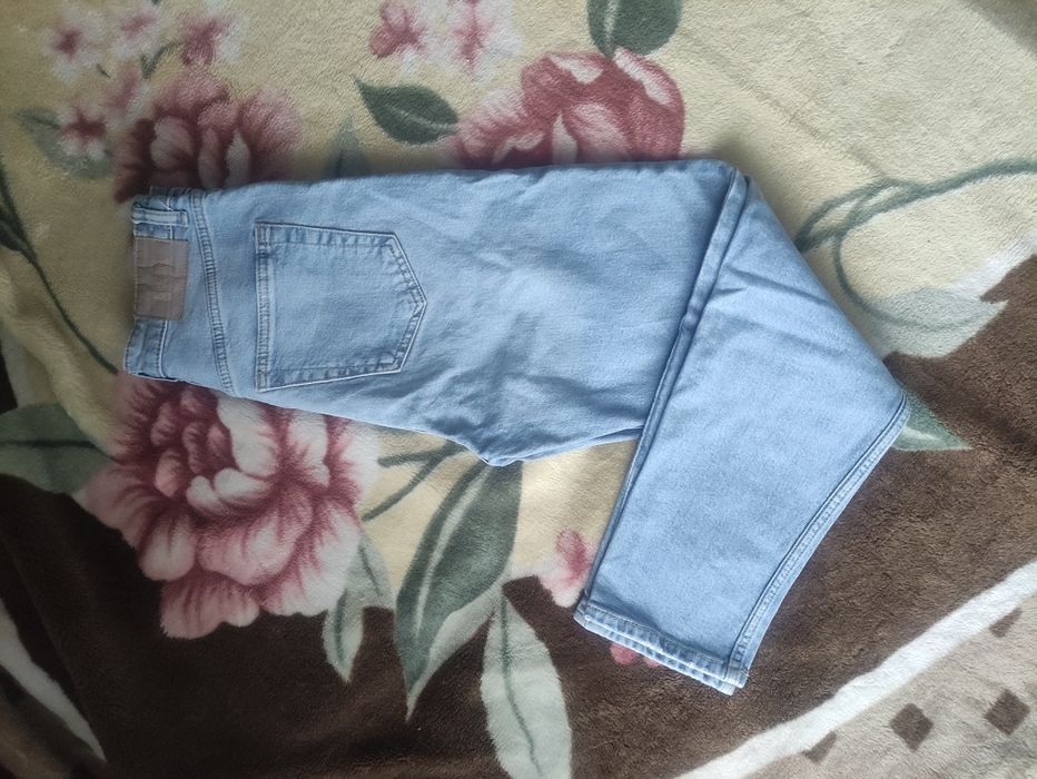 Spodnie Mom jeans