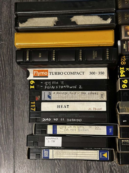 Zestaw kaset vhs 25 sztuk