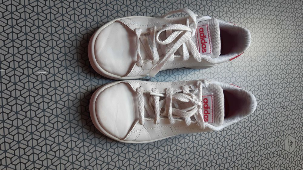 Sapatilhas Rapariga Adidas Neo Nº30.