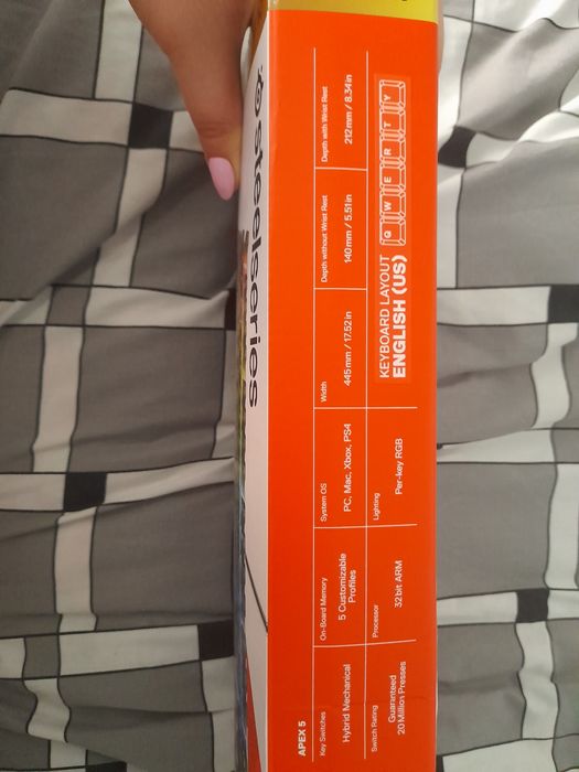 Nowa klawiatura Apex 5 Steelseries