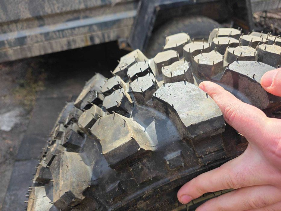 Болотна гума 245\70 R16 з дисками