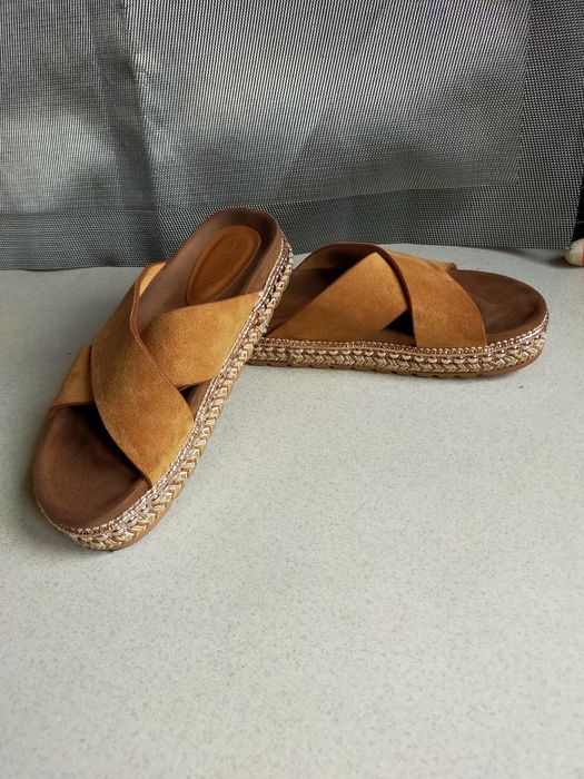 Klapki sandały na platformie DeeZee 39