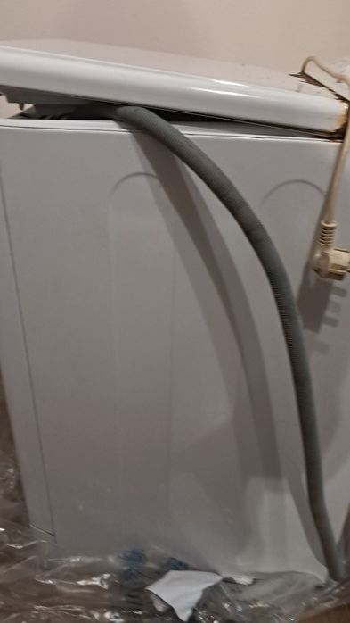 Пральна машинка Indesit