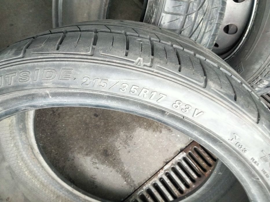215 35 R17 Falken
