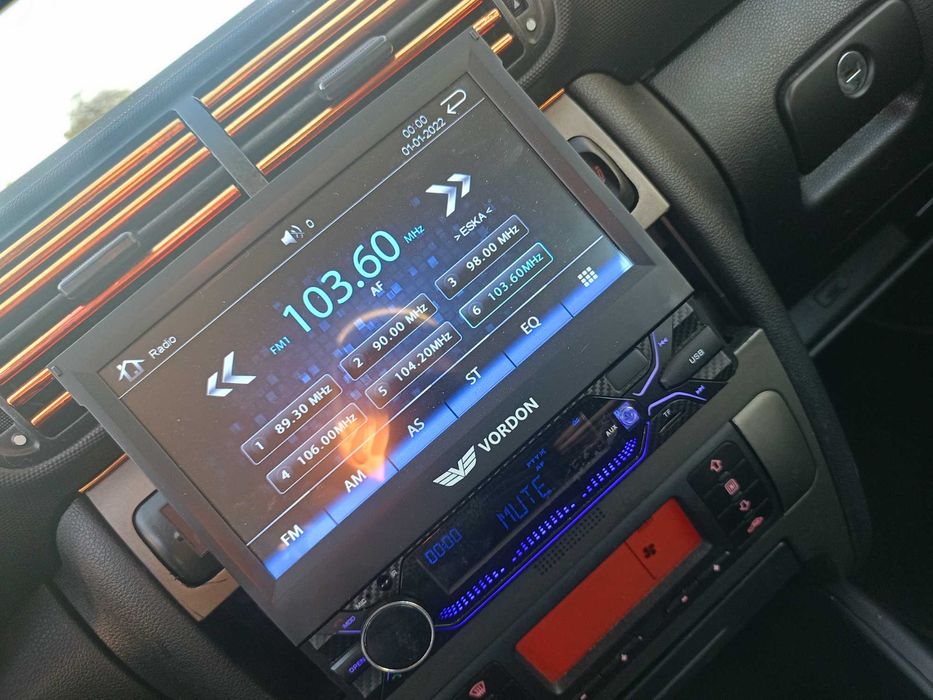 Radio samochodowe VORDON