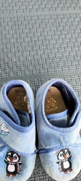 Buty kapcie dziecięce rozmiar 19