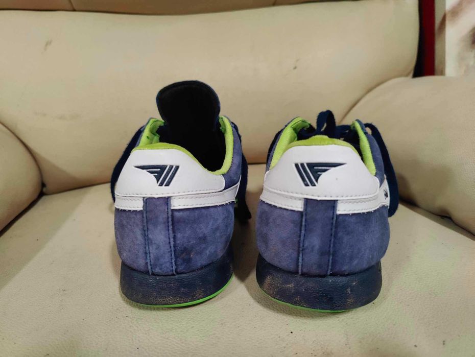 Sapatilhas Gola tam. 42