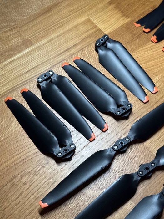 DJI Mavic 3. Пропелеры/лопасті з РЕЗИН. кінчиками.Ціна за комплект 4шт