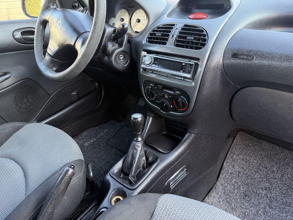Peugeot 206 1.4 benzyna oszczedny