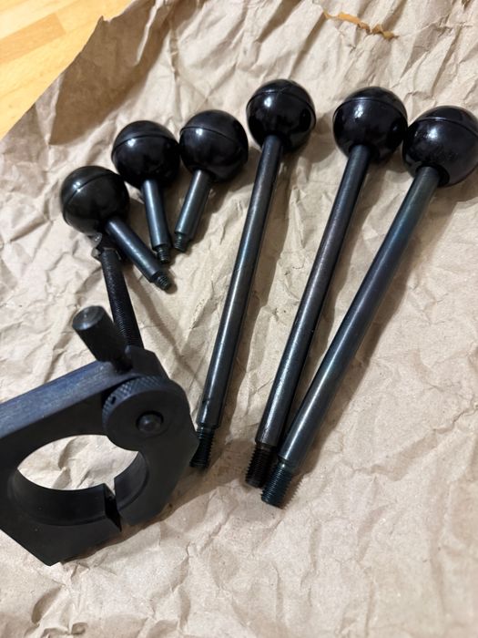 на Свердлильний верстат 2м112 натягувач реміня, фіксатор бабки та плит