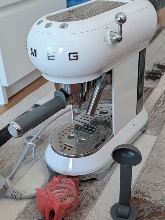 (como nova!)SMEG Máq. Expresso
