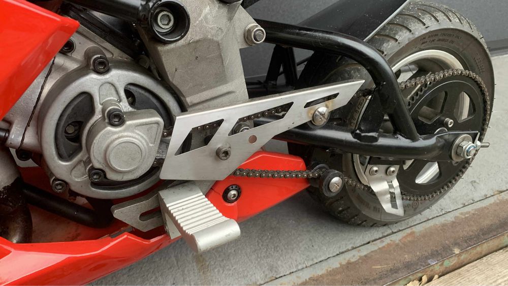 Pocket bike po licznych modyfikacjach