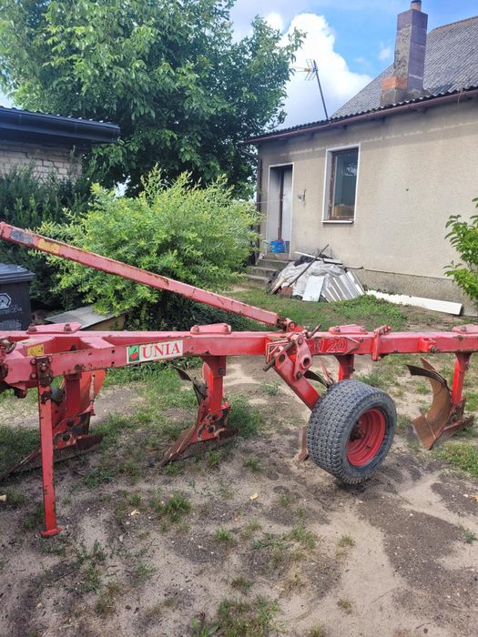 Pług zagonowy Unia 4 skibowy