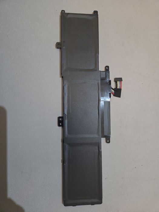 Sprzedam orginalną baterię do laptopa Lenovo L390