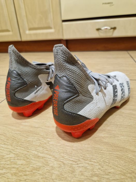 Бутсы Adidas Predator Freak.3 FG