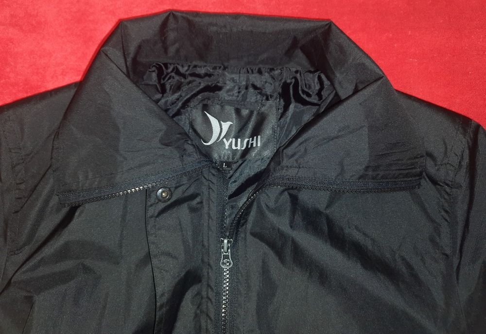 L Плащ чорний як новий