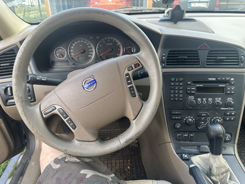 Volvo v70 II 2.5T benzyna, manual