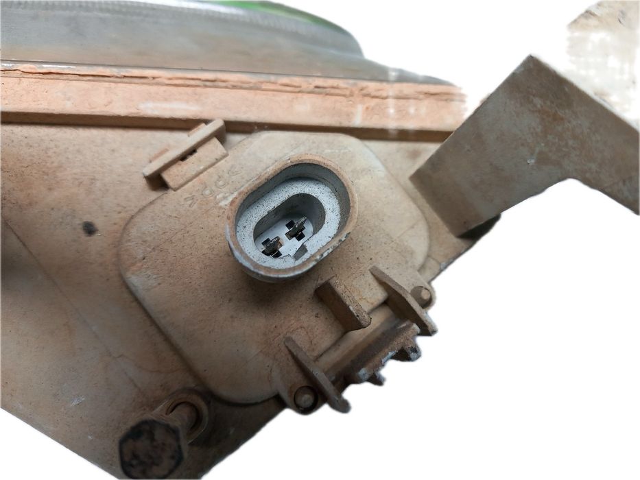 Farol nevoeiro frente esquerdo OPEL Vectra B (36_)