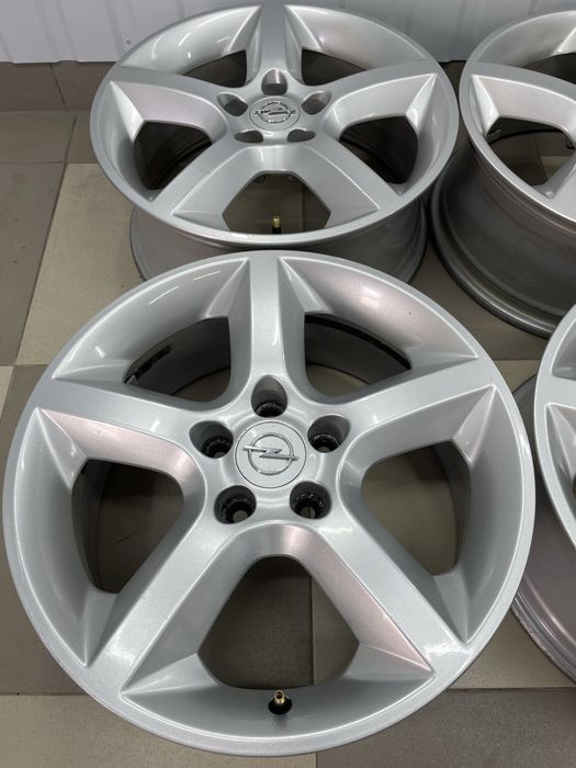 Легкосплавні Диски титани Opel R17 5/110