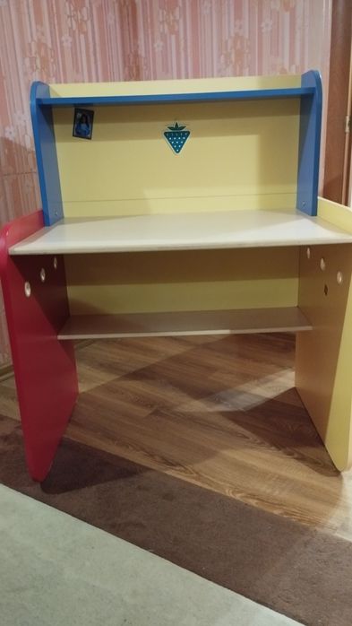 Набір меблів в дитячу кровать з гіркою