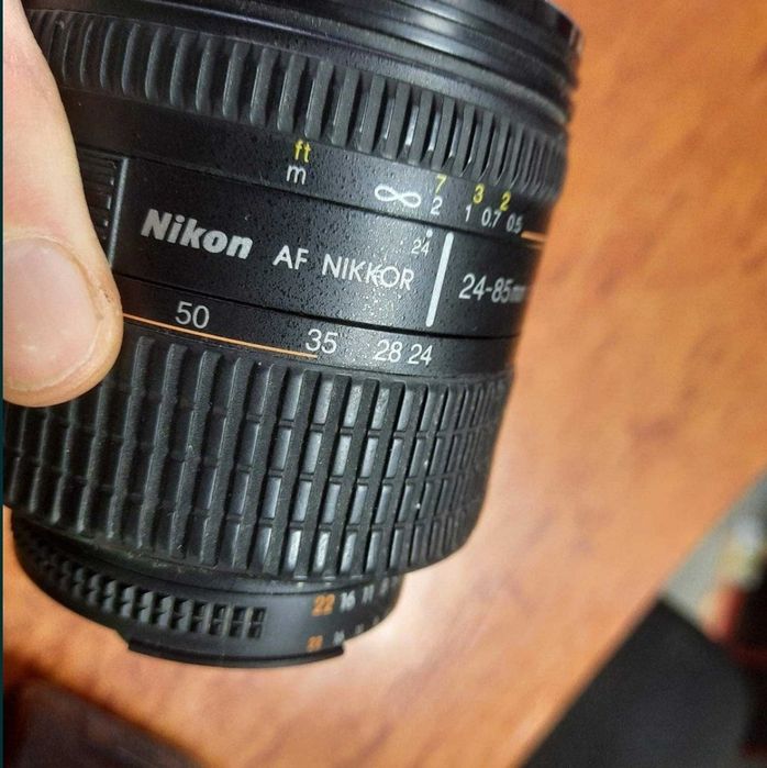 Продам розкішний об'єктив Nikon F Nikon AF Nikkor 24-85mm f/2.8-4D IF