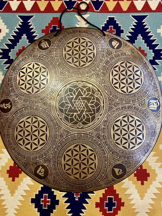 Gong grawerowany nepalski