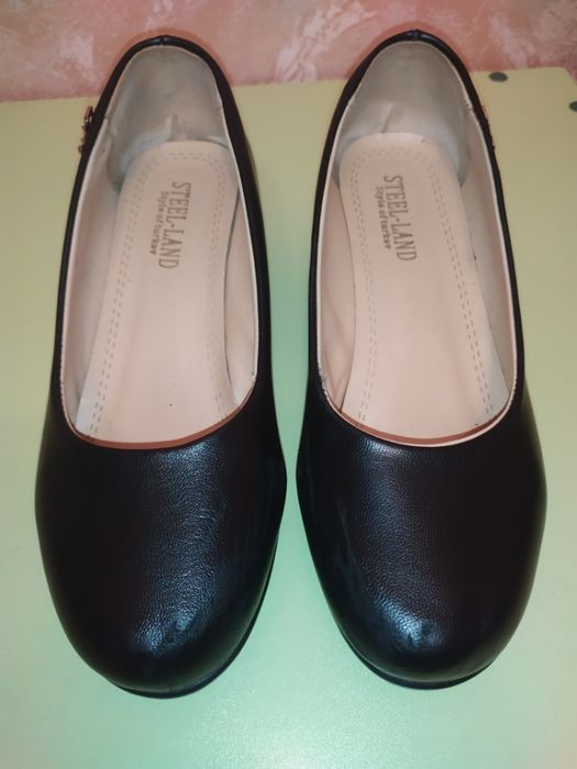 Туфли 36р. (идут на 37р.)