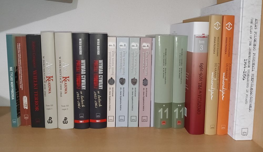 Wielki pakiet historyczny IPN - 16 tomów - Stan Igła