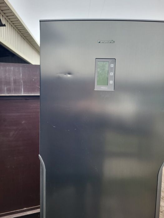 Продам холодильник Панасонік но фрост.