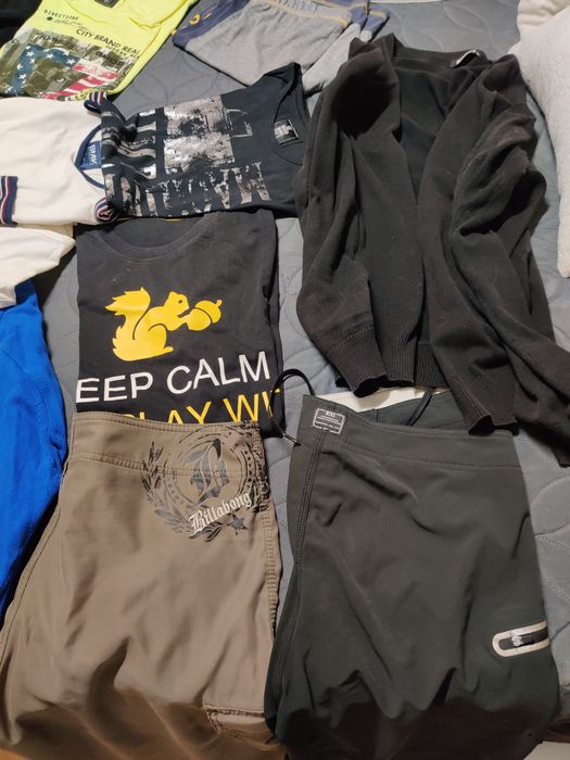 Lote de roupa nova e usada