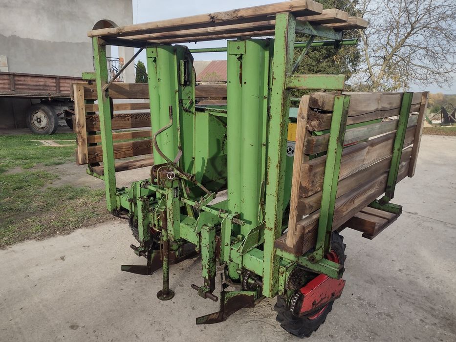 Sadzarka do ziemniaków kiełkowanych Hassia 2 podesty (gruse,unia kora)