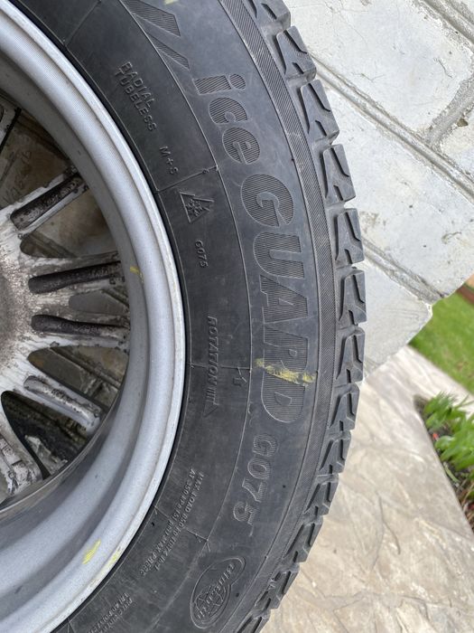 225/65 R17 Yokohama Ice Guard