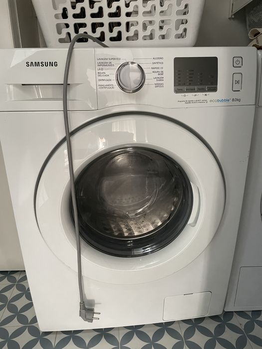 Maquina de lavar EcoBubble avariada