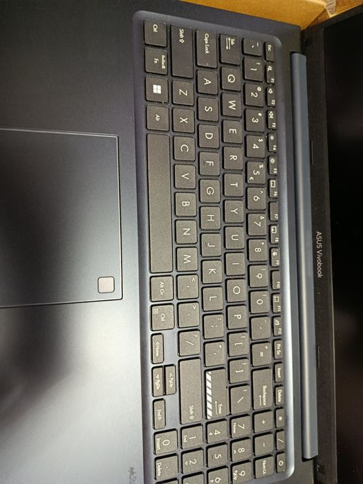 Ноутбук ASUS vivobook