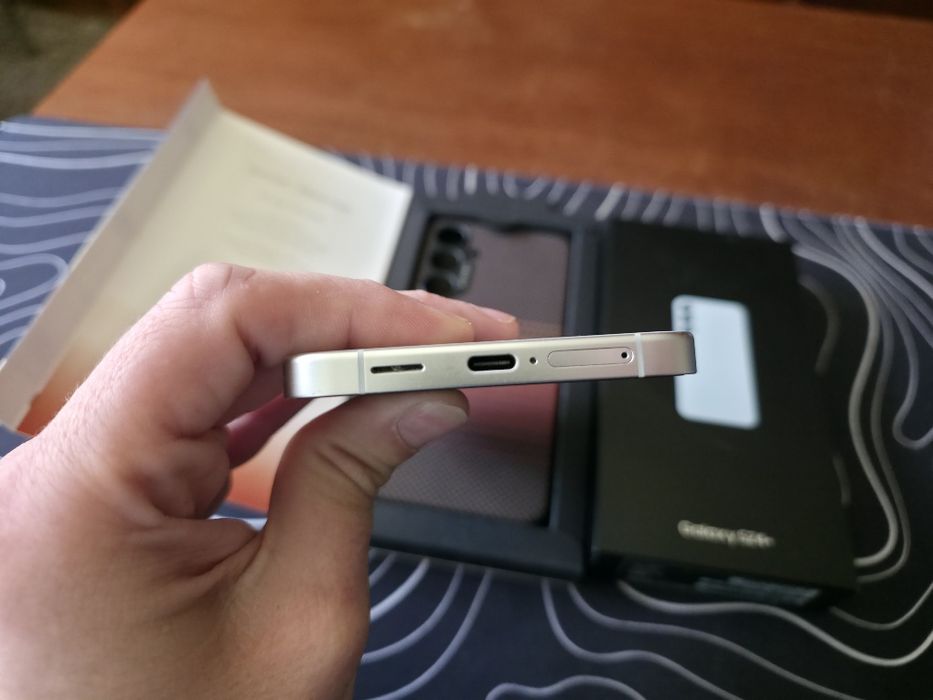 Samsung s24+, Snapdragon, 12/256, dual sim, Pitaka, идеал, комплект!!!