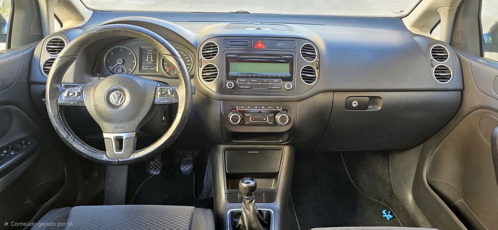 VW Golf Plus 1.6 TDI Trendline Ano 2009 a diesel